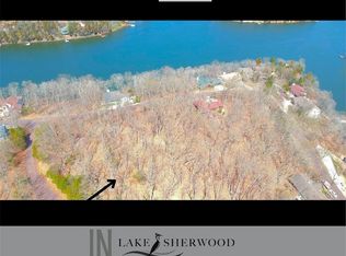 1602 Marion Dr, Lake Sherwood, MO 63357