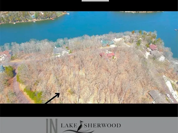 1602 Marion Dr, Lake Sherwood, MO 63357