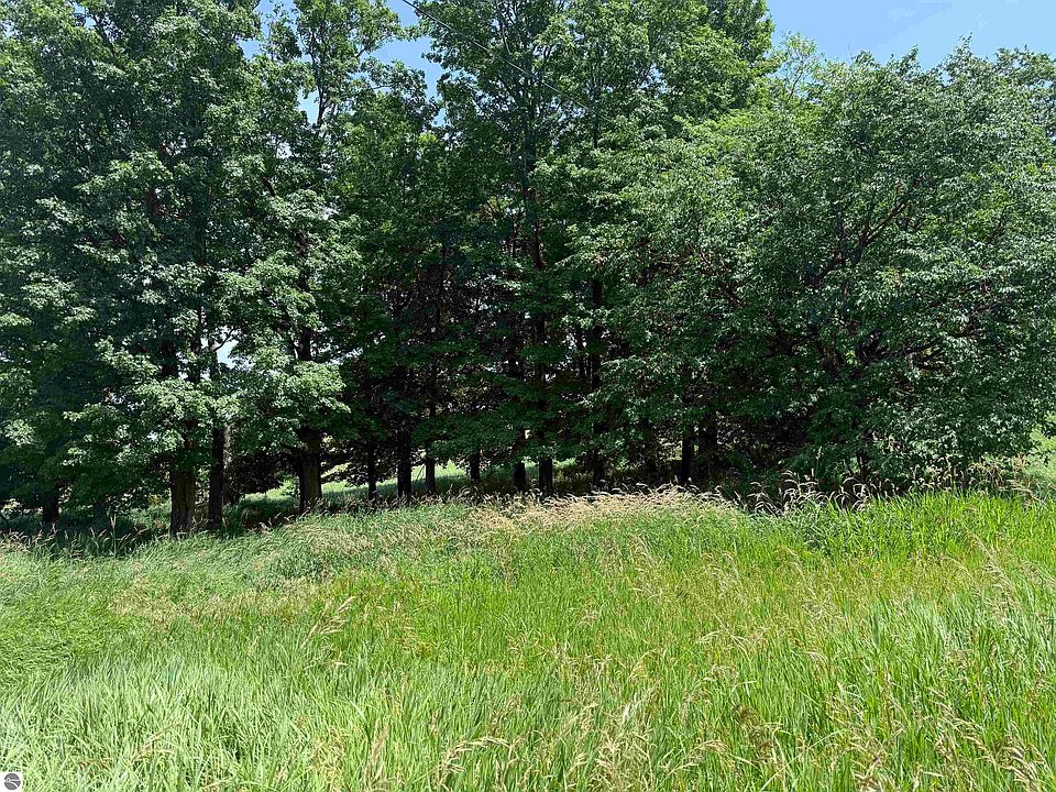 1st image of Vl S Lachance Rd