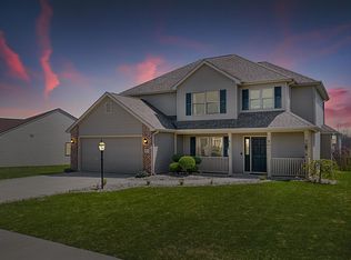 8505 Springberry Dr, Fort Wayne, IN 46818