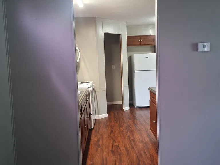 252 Golden Crst — Photo 10