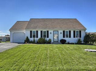 26 Village Dr, Newmanstown, PA 17073