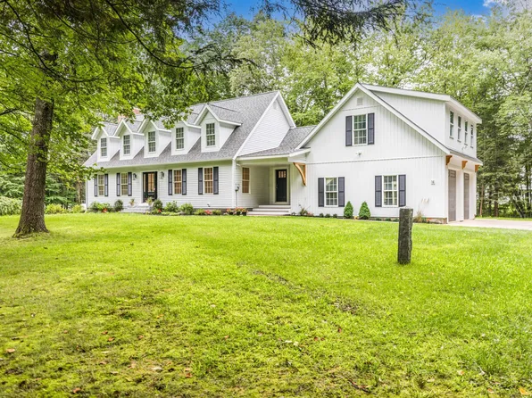 14 Stratham Lane, Greenland, NH 03840