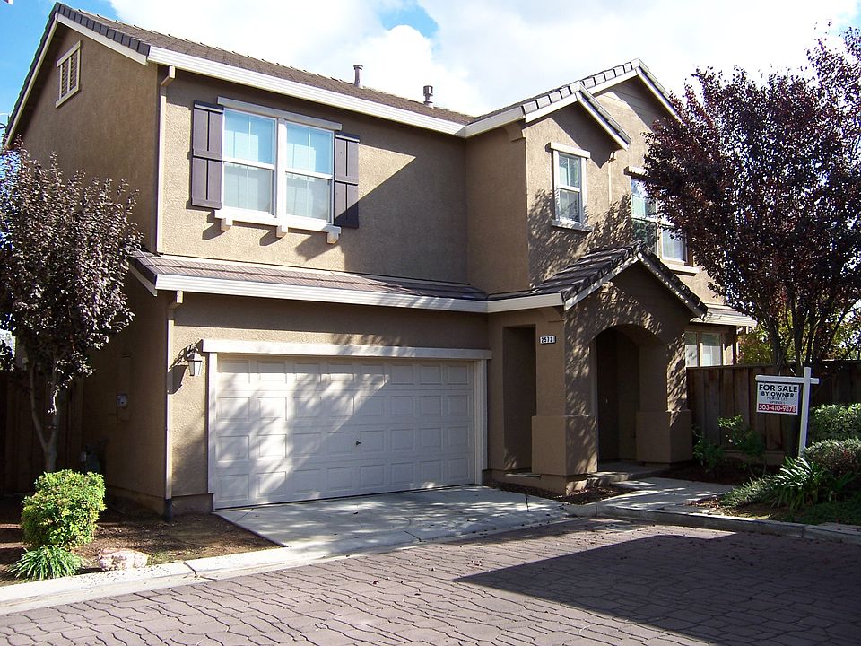 1st image of 2572 Cottage Pointe Dr
