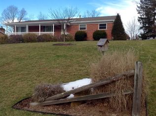 217 Parsonage Dr, Daniels, WV 25832