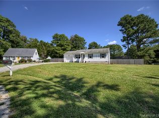 6789 Hilltop Dr, Gloucester, VA 23061