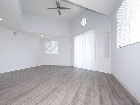 3rd image of 20937 Bloomfield Ave Unit 101