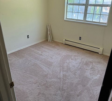 5th image of 35 Oakmount Ave #H17