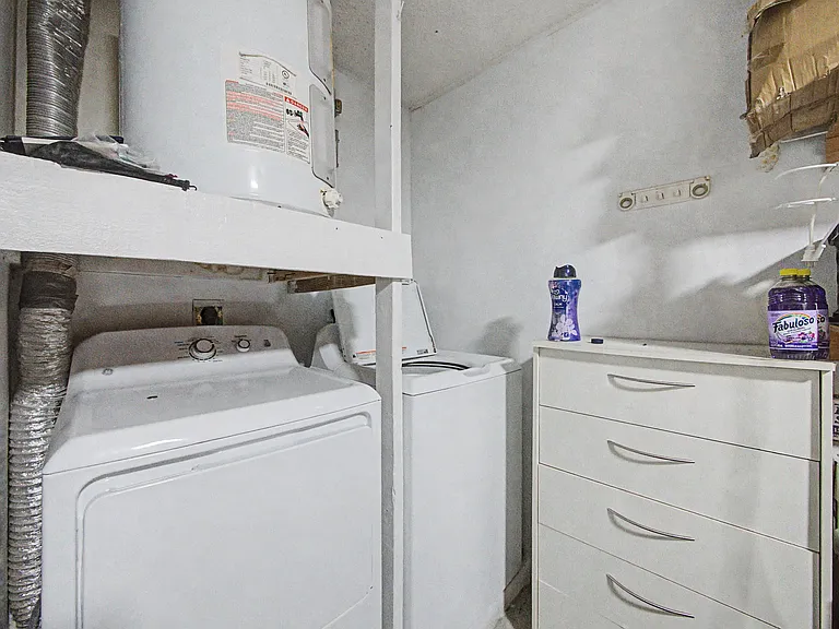 8464 Lake Worth Rd — Photo 21
