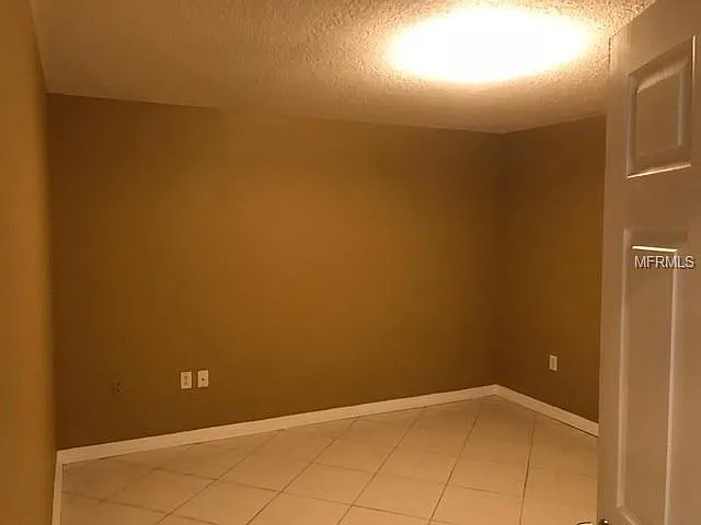 37226 Grassy Hill Ln — Photo 9