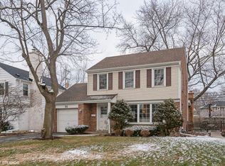 11 Salem Ln, Evanston, IL 60203