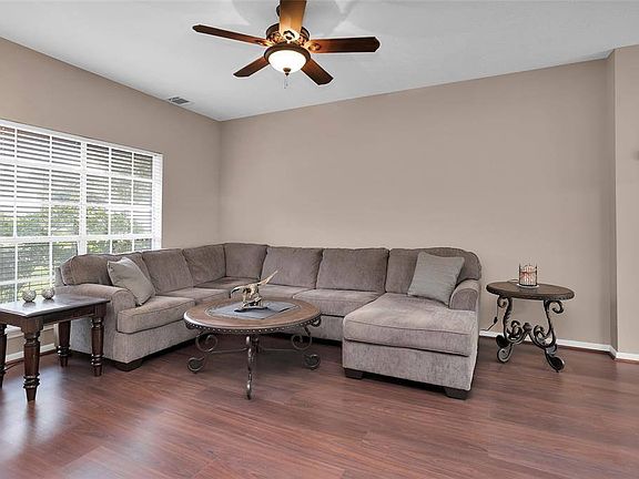 5th image of 11411 Willow Field Dr