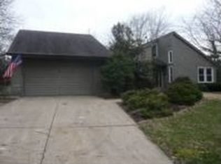 8788 S Cove Dr, Maineville, OH