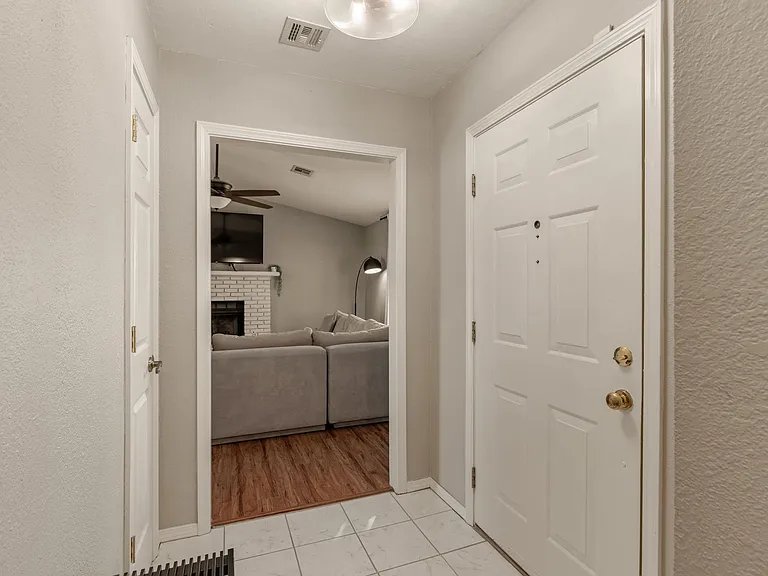 2909 W 61st Pl S — Photo 52