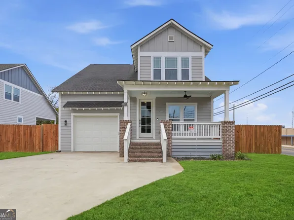 2001 E 38th St, Savannah, GA 31404