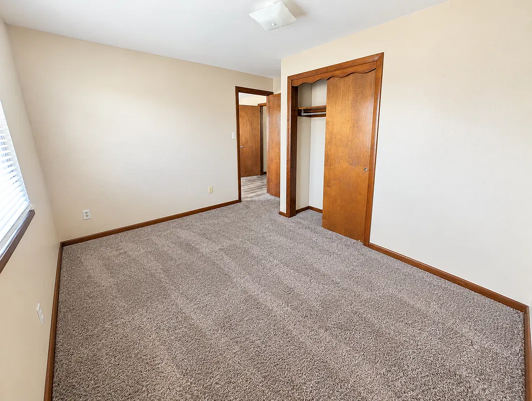 3 bed, 1.0 bath, 1500 sqft, $1,595 — Photo 3