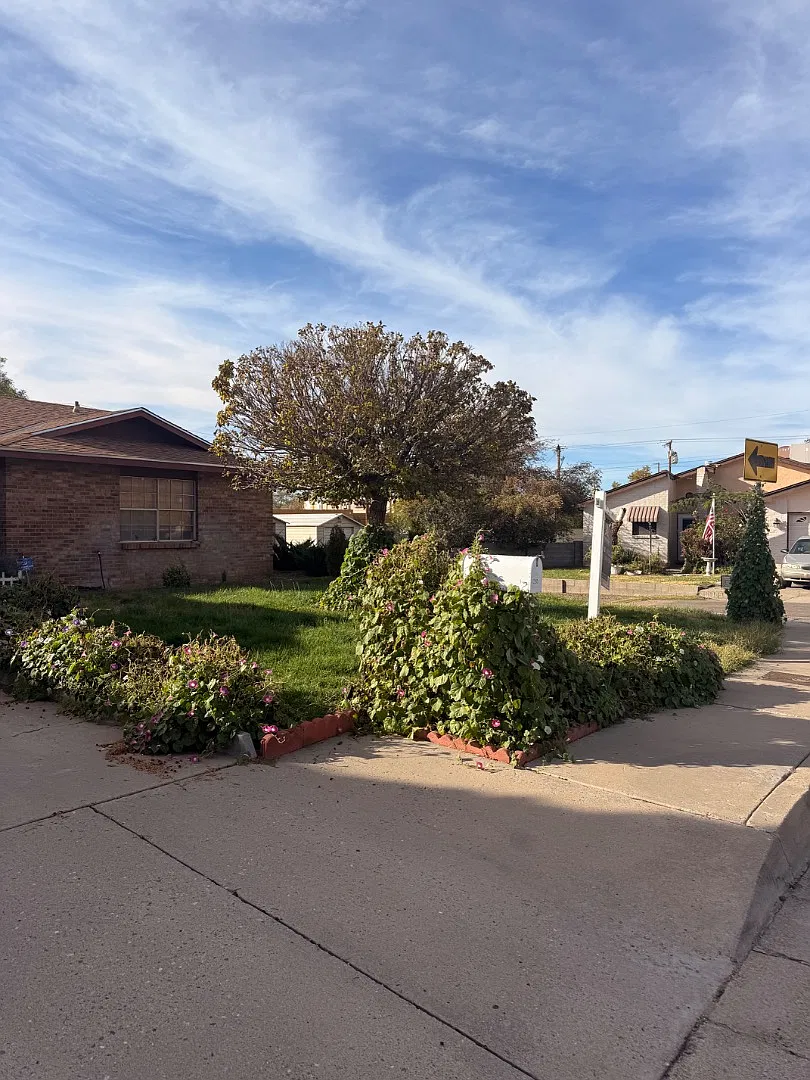 2509 Paisano Street Northeast — Photo 3