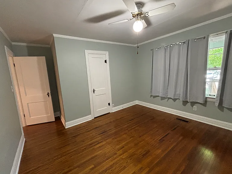 453 E Prospect St — Photo 5