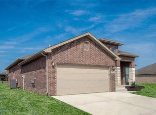 25492 W 84th Ter, Lenexa, KS 66227
