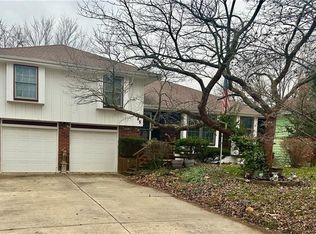 505 Concord St, Belton, MO 64012