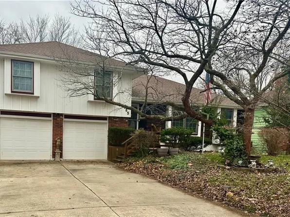 505 Concord St, Belton, MO 64012