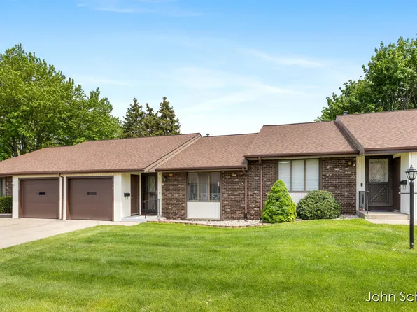 5154 Ridge Ct, Hudsonville, MI 49426
