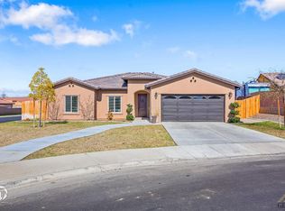 10402 Barbeau Peak Dr, Bakersfield, CA
