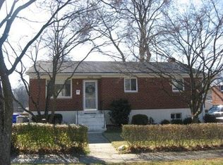 4620 Creek Shore Dr, Rockville, MD 20852