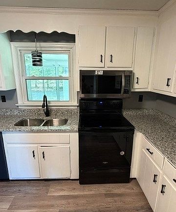 3rd image of 2597 Varney Rd