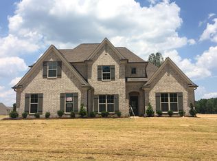 3964 Spring Point Dr, Olive Branch, MS 38654