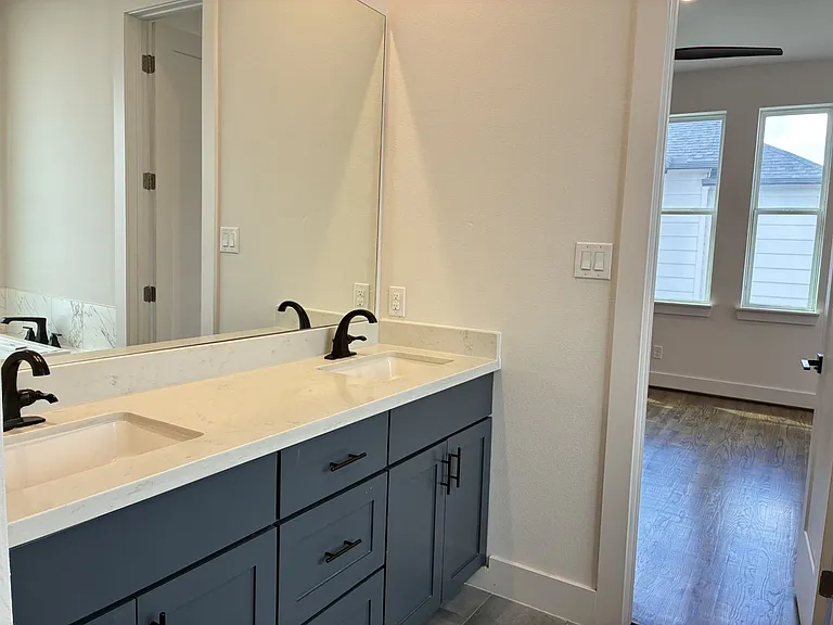 1535 W 24th St #B — Photo 26