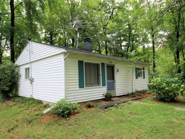6891 S Pine Ave, Newaygo, MI 49337