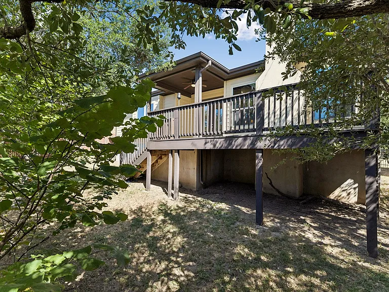2604 Lou Hollow Pl — Photo 29