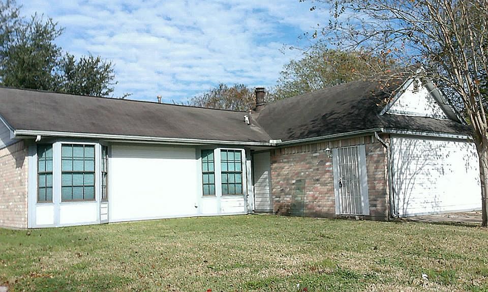 1st image of 5602 Stone Creek Dr