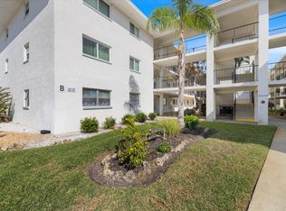 708 Tamiami Trl S APT 210, Venice, FL 34285