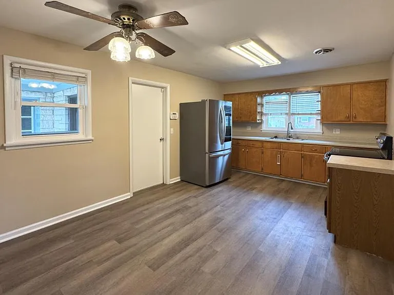 432 Kentucky Ave — Photo 10