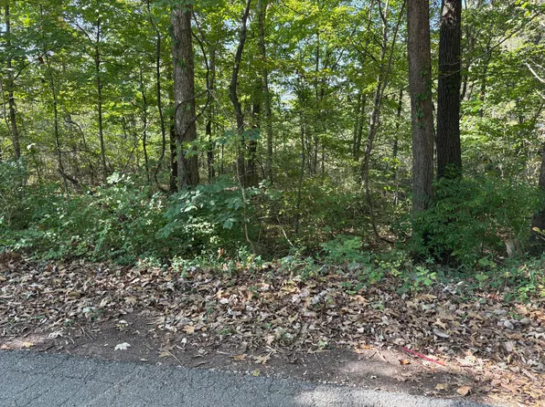 625 Stonegate Dr, Burnside, KY 42519