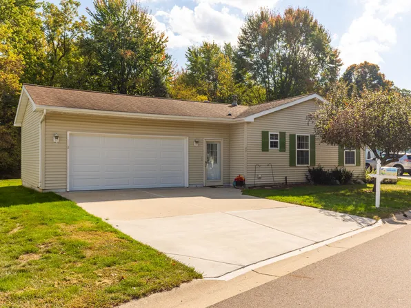 111 Block St, Williamston, MI 48895