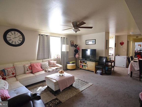 4th image of 4407 Falls Rd #K