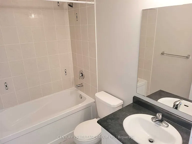 53 Ferndale Dr S #4 — Photo 21