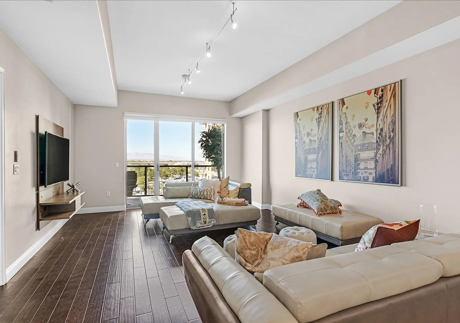 Designer Furnished Beauty at One Las Vegas! — Photo 3