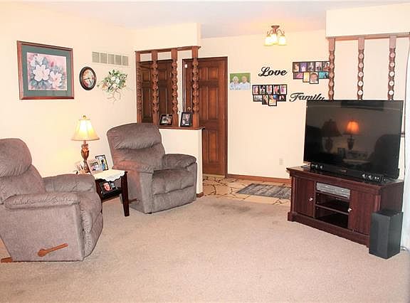 4th image of 601 E Bellevista Dr
