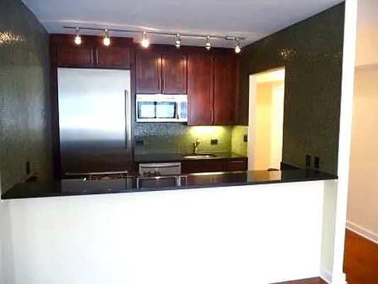 Rented by Maz Group NY | media 21