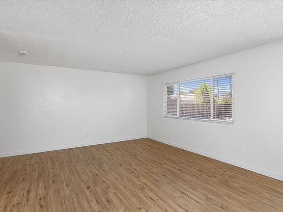 5th image of 1309 S Juniper St