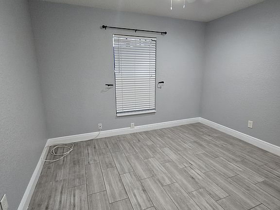 5th image of 14341 Island Cove Dr