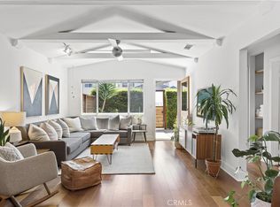 2381 Elden Ave APT D, Costa Mesa, CA 92627