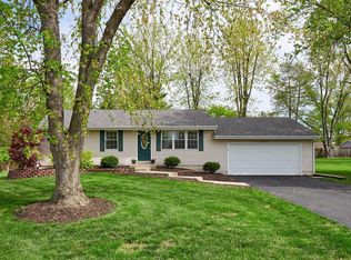 1529 Maple Ln, Ballwin, MO 63011