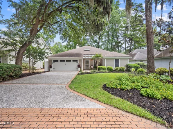 637 S Reeve Rd, Saint Helena Island, SC 29920