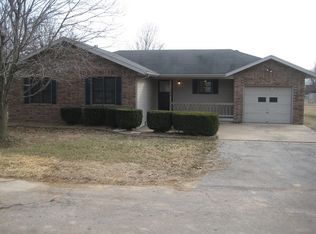 648 S White Oak Rd, Marshfield, MO 65706