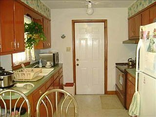 2nd image of 515 Crestwood Pl